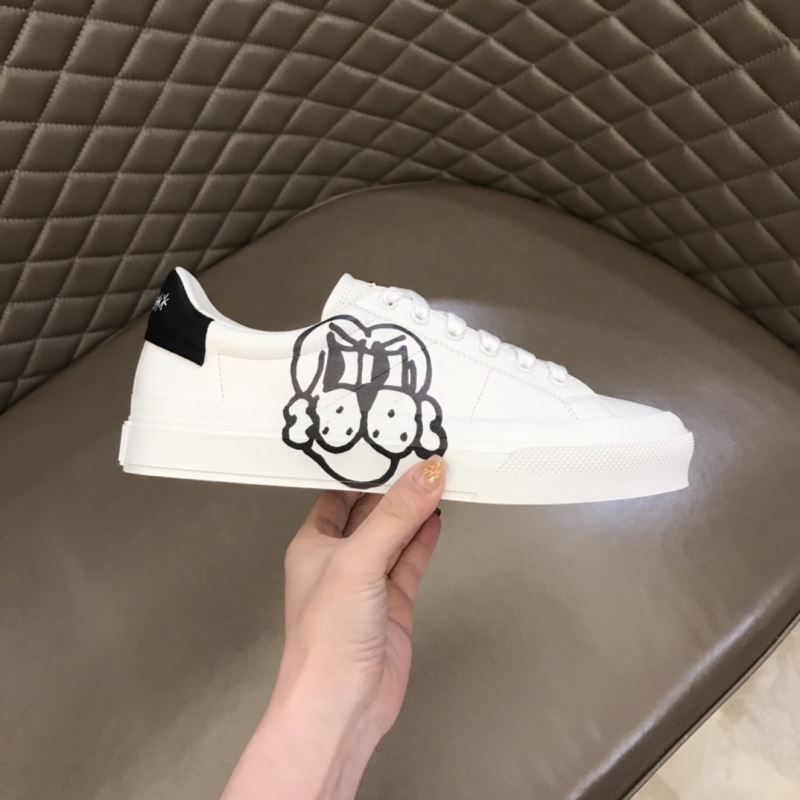 Givenchy Sneakers